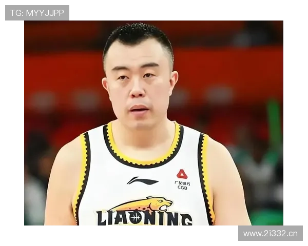 [CBA]付豪篮下妙传 韩德君接球轻松扣篮.